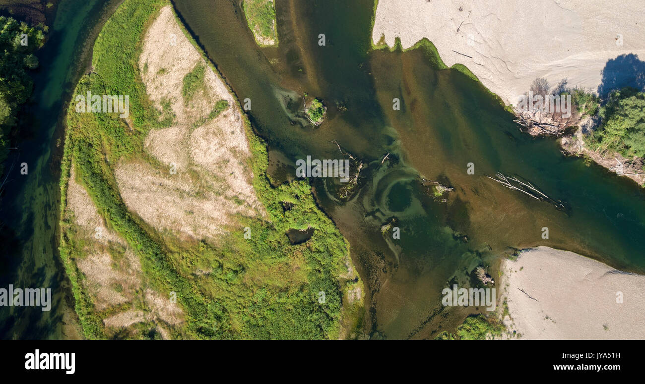 Foto aerea di barre di ghiaia sul fiume Drava Foto Stock