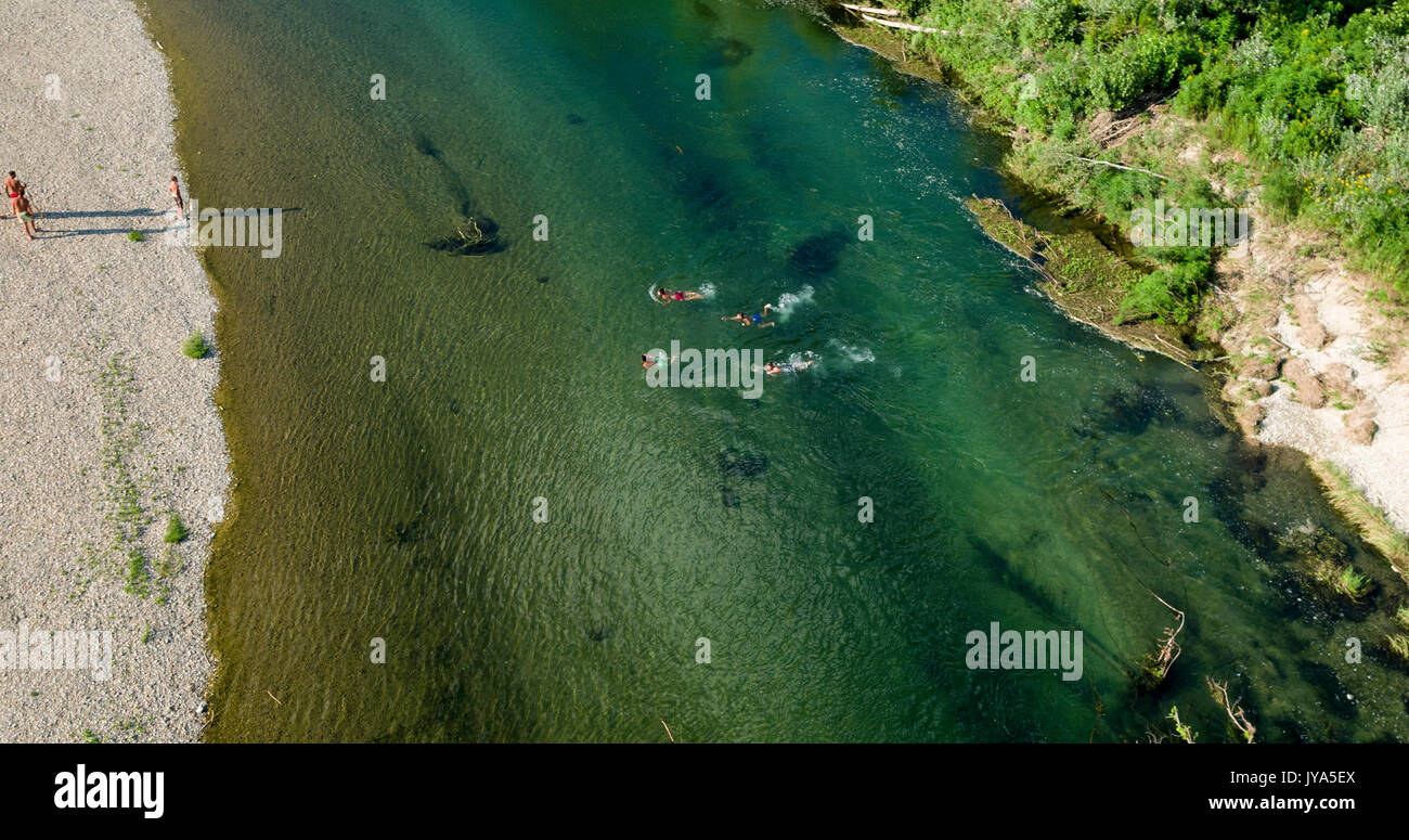 Foto aerea di barre di ghiaia sul fiume Drava Foto Stock