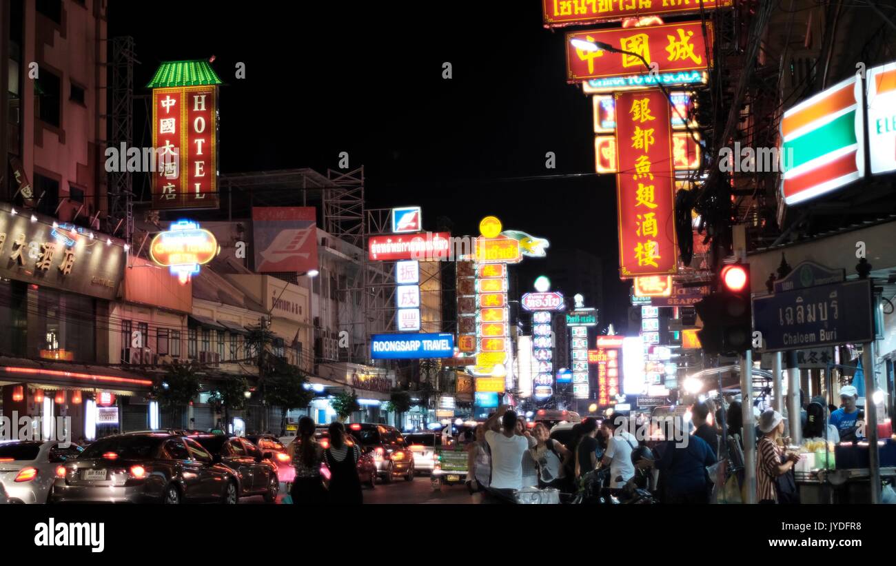 Notte yaowarat road chinatown Bangkok in Thailandia Foto Stock