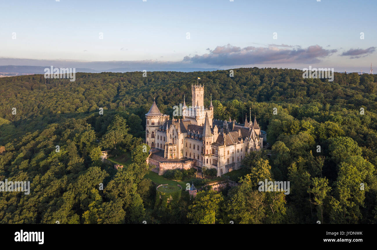 Un revival gotico Castello di Marienburg in Bassa Sassonia, Germania Foto Stock