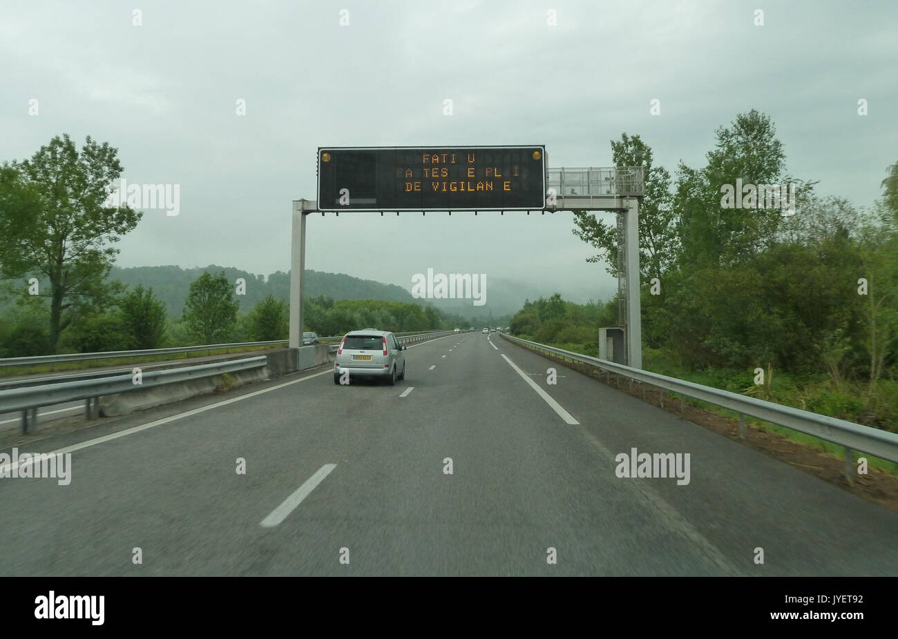 A64.E80 FRA vue5 panneaux messaggi variabili Foto Stock