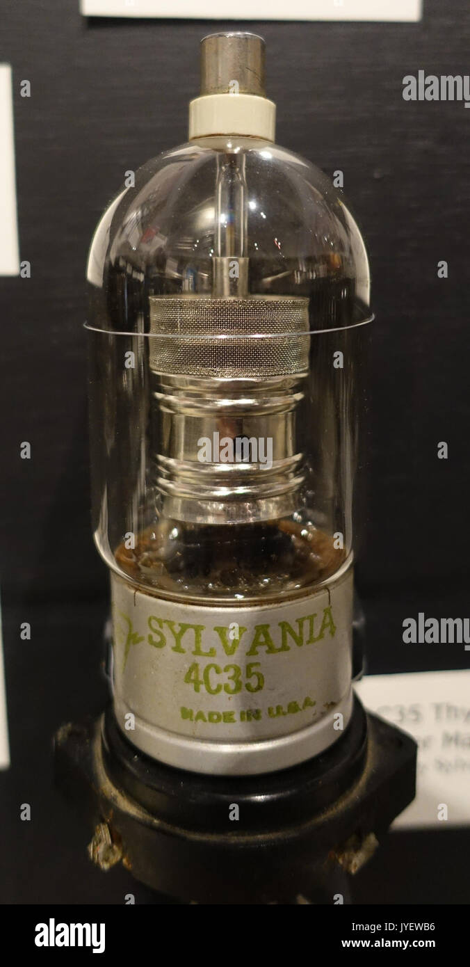 4C35 Thyratron impulso di alta potenza a tubo, Sylvania Nazionale Museo di elettronica DSC00133 Foto Stock