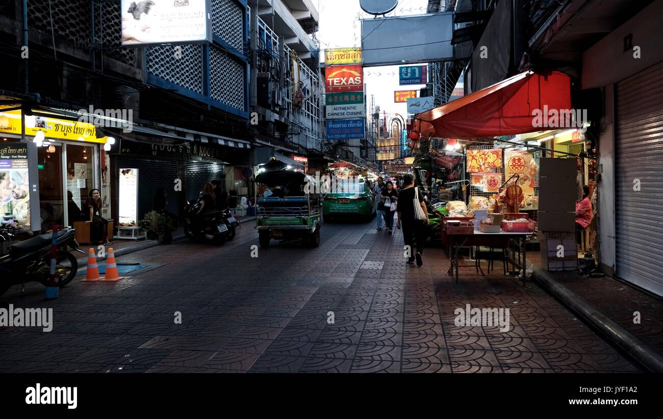 Charoen krung road samphanthawong street food fornitori Bangkok in Thailandia Foto Stock