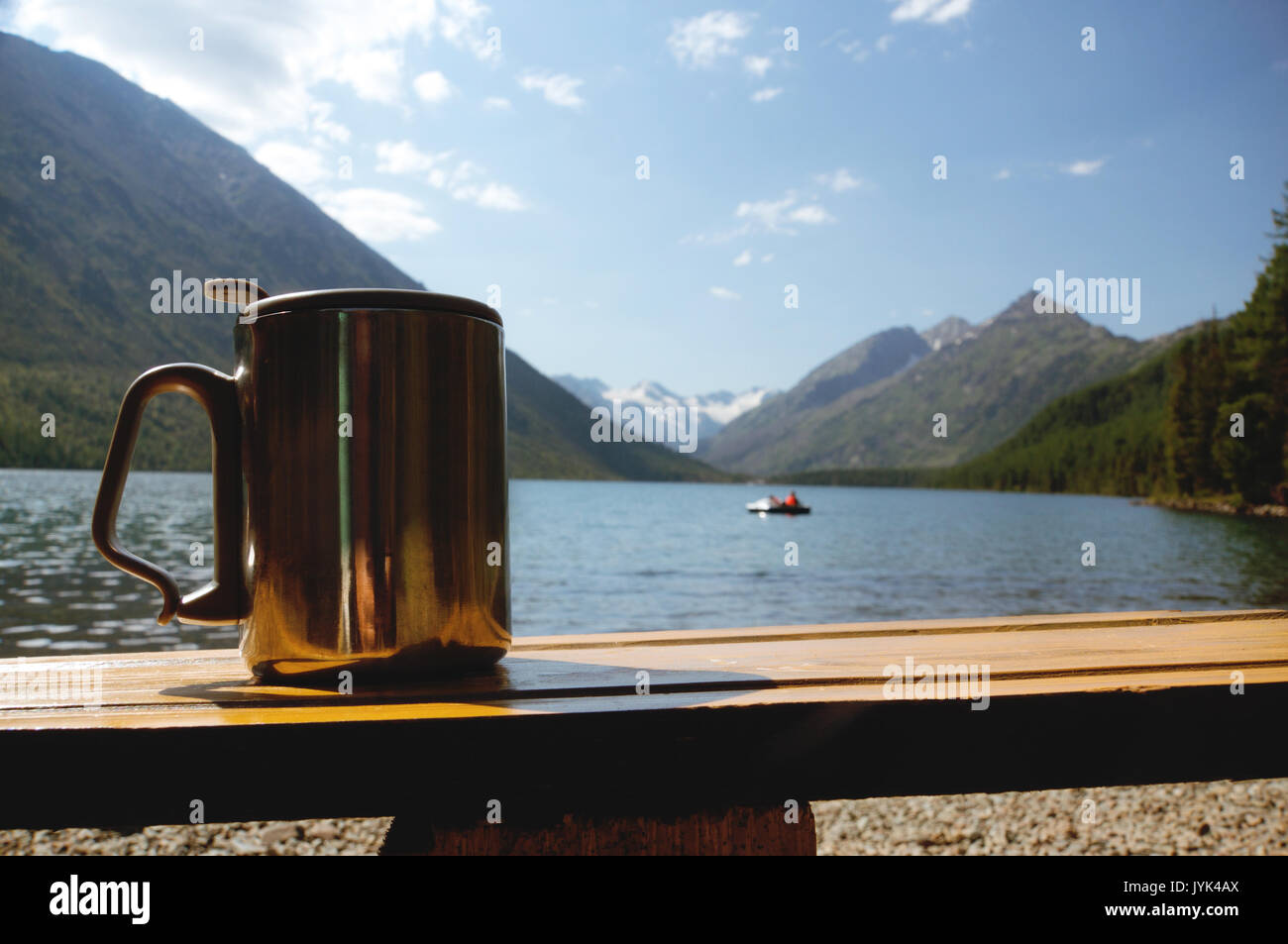 Tazza termica immagini e fotografie stock ad alta risoluzione - Alamy