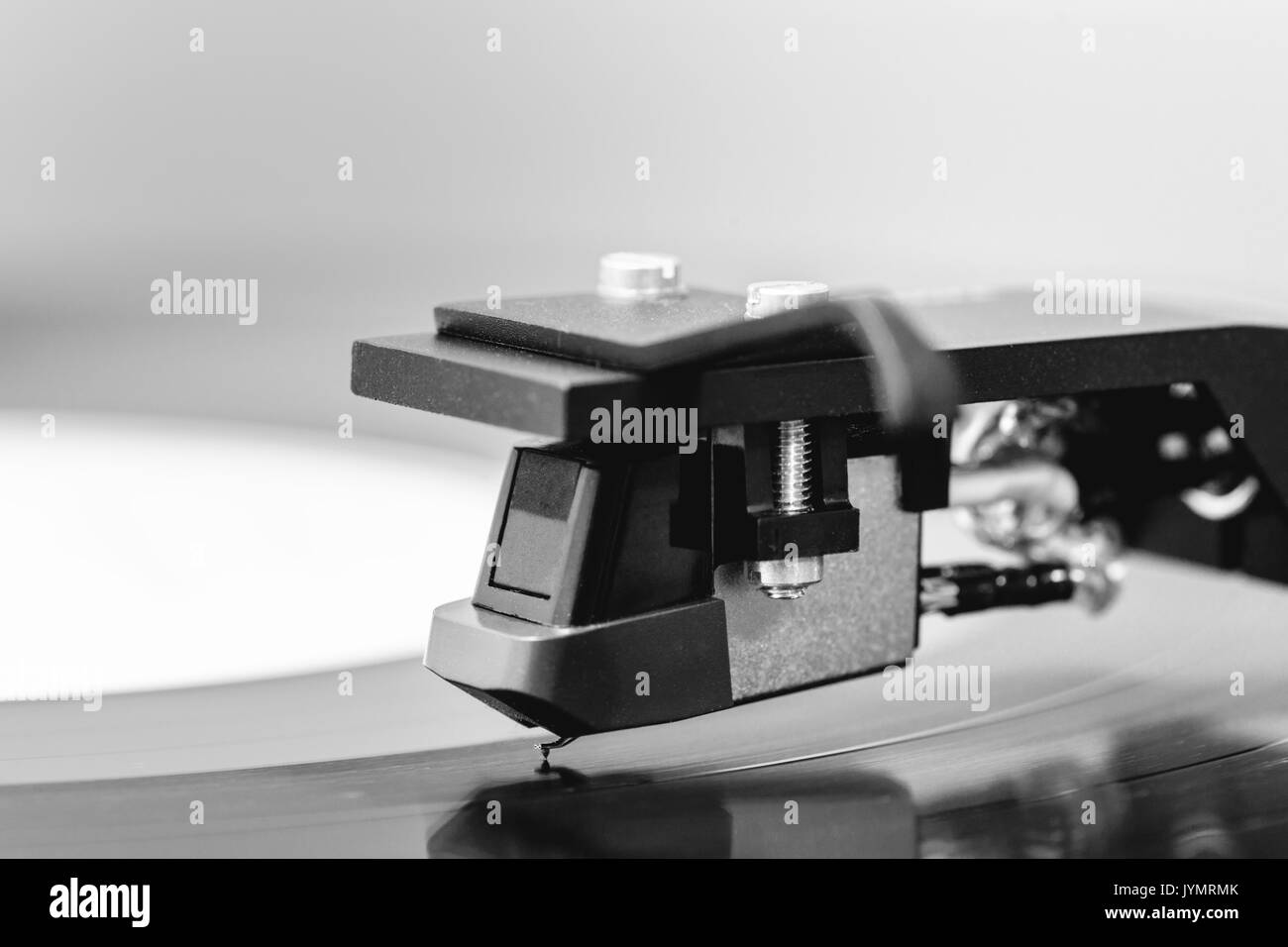 Giradischi con nero hi-fi cartuccia Headshell in azione, dj, audio Foto Stock