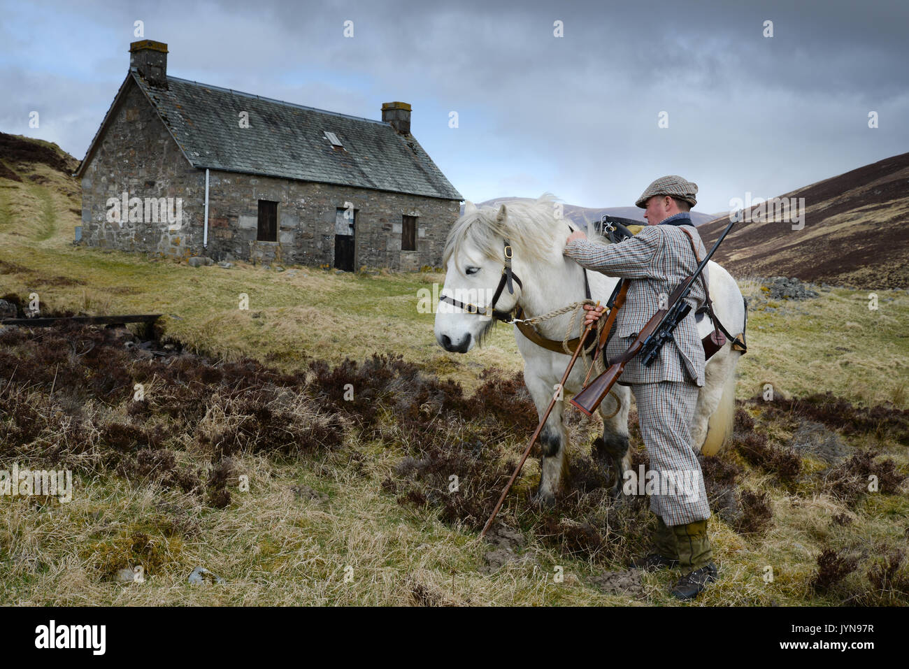 Cervo Stalking su Blair Atholl estate in Scozia Foto Stock