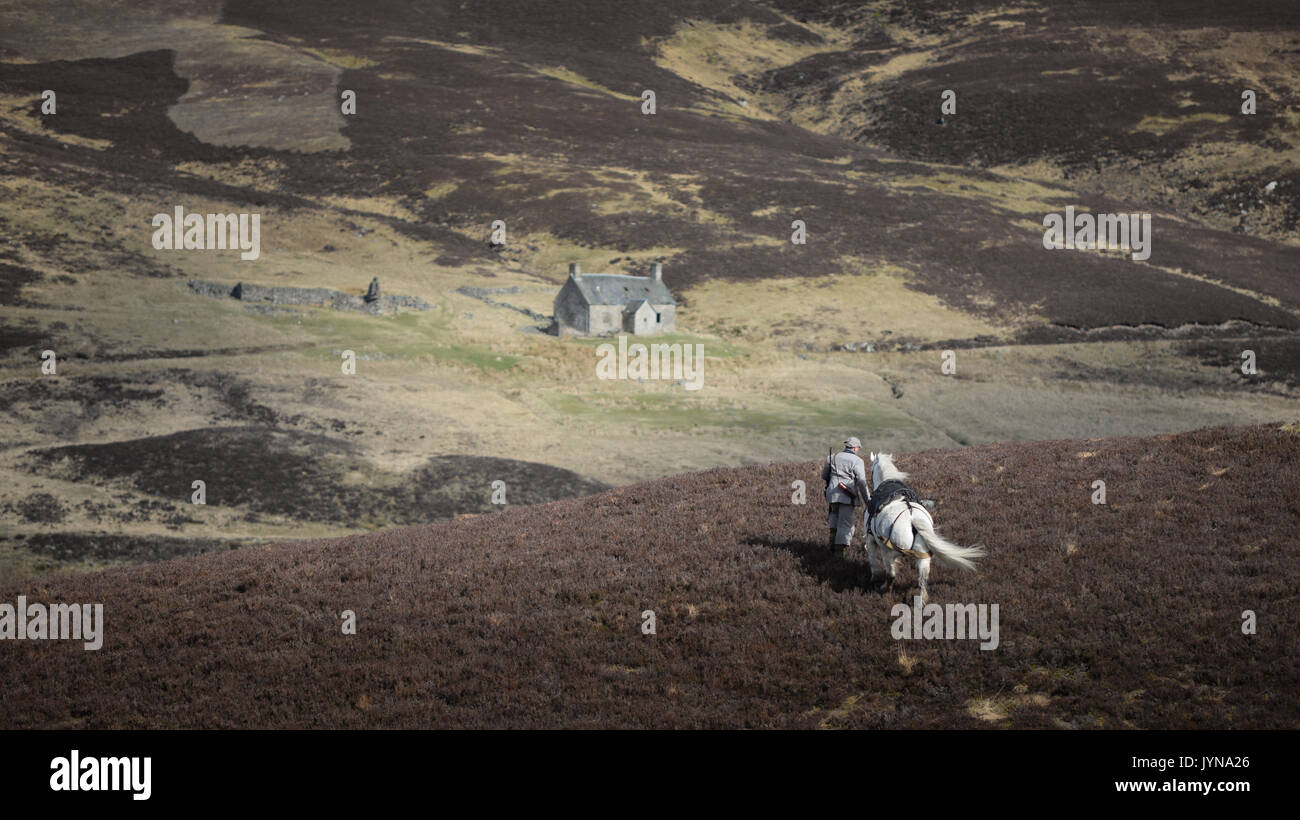 Cervo Stalking su Blair Atholl estate in Scozia Foto Stock