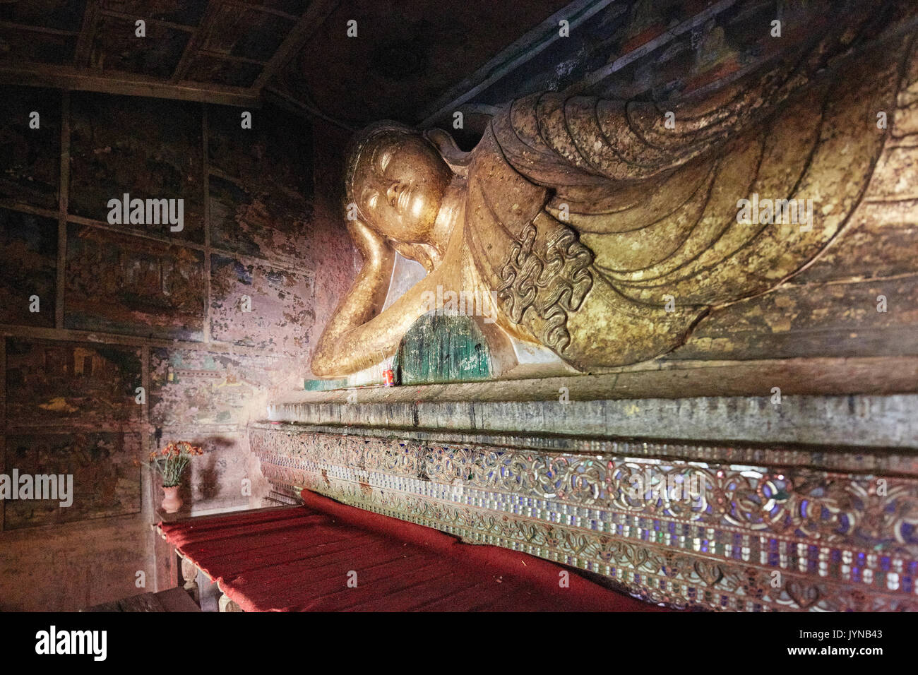 Phowintaung (Hpowindaung, Powintaung, Po Win Taung) Buddista complesso grotta nei pressi di Monywa, Myanmar (Birmania), Sud-est asiatico Foto Stock