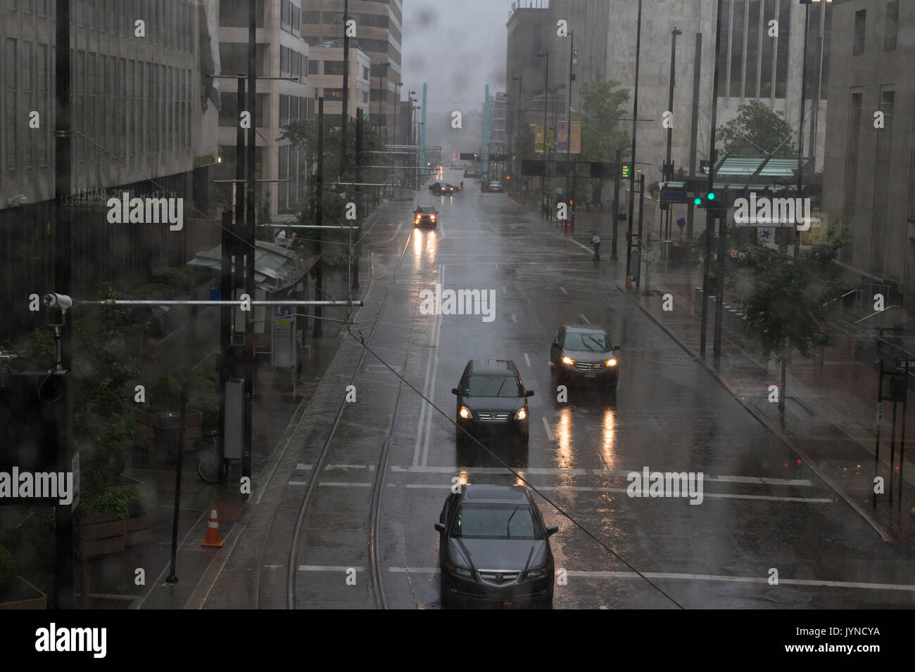 Giorno di pioggia nella città. Foto Stock