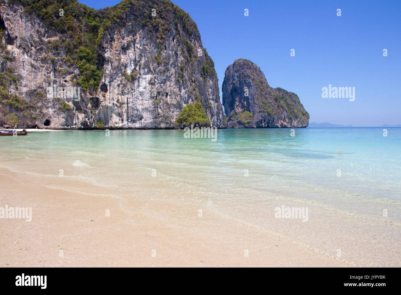 Spiaggia di sabbia bianca su Koh Lao Liang, Trang, Thailandia Foto Stock