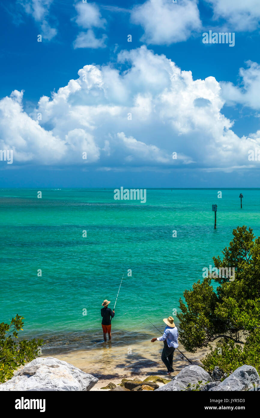 La pesca nell'Oceano Atlantico in Florida Keys Foto Stock