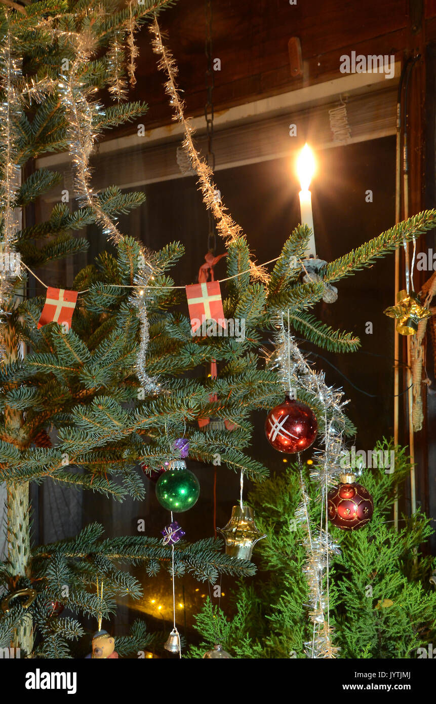 La parte di albero di Natale decorato, stile scandinavo. Foto Stock