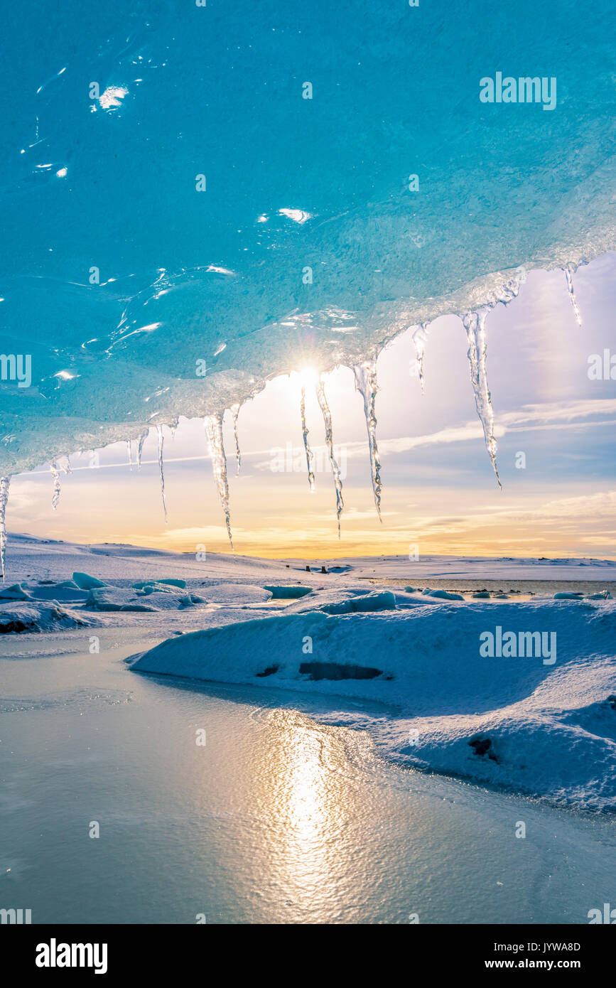 Fjallsarlon laguna glaciale congelati in inverno, Est Islanda Islanda. Foto Stock