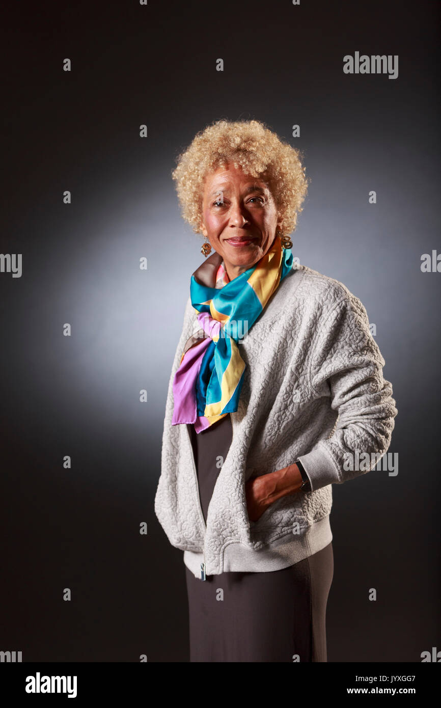 Edimburgo, Scozia, Regno Unito. 20 agosto 2017. Giorno 9 Edinburgh International Book Festival. Nella foto: Margo Jefferson, ex critico teatrale presso il New York Times e professore a Eugene Lang College della nuova scuola di arti liberali. Pak@ Mera/Alamy Live News. Credito: pak@ Mera/Alamy Live News Foto Stock