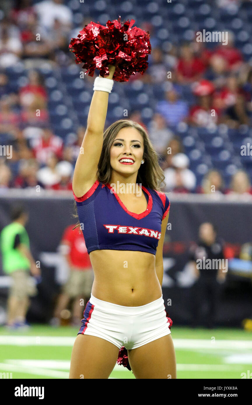 19 agosto 2017: a Houston Texans cheerleader durante la NFL preseason game tra New England Patriots e Houston Texans al NRG Stadium di Houston, TX. John Glaser/CSM. Foto Stock
