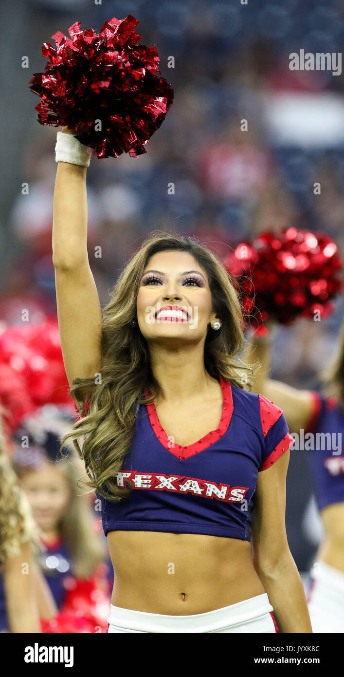 19 agosto 2017: a Houston Texans cheerleader durante la NFL preseason game tra New England Patriots e Houston Texans al NRG Stadium di Houston, TX. John Glaser/CSM. Foto Stock