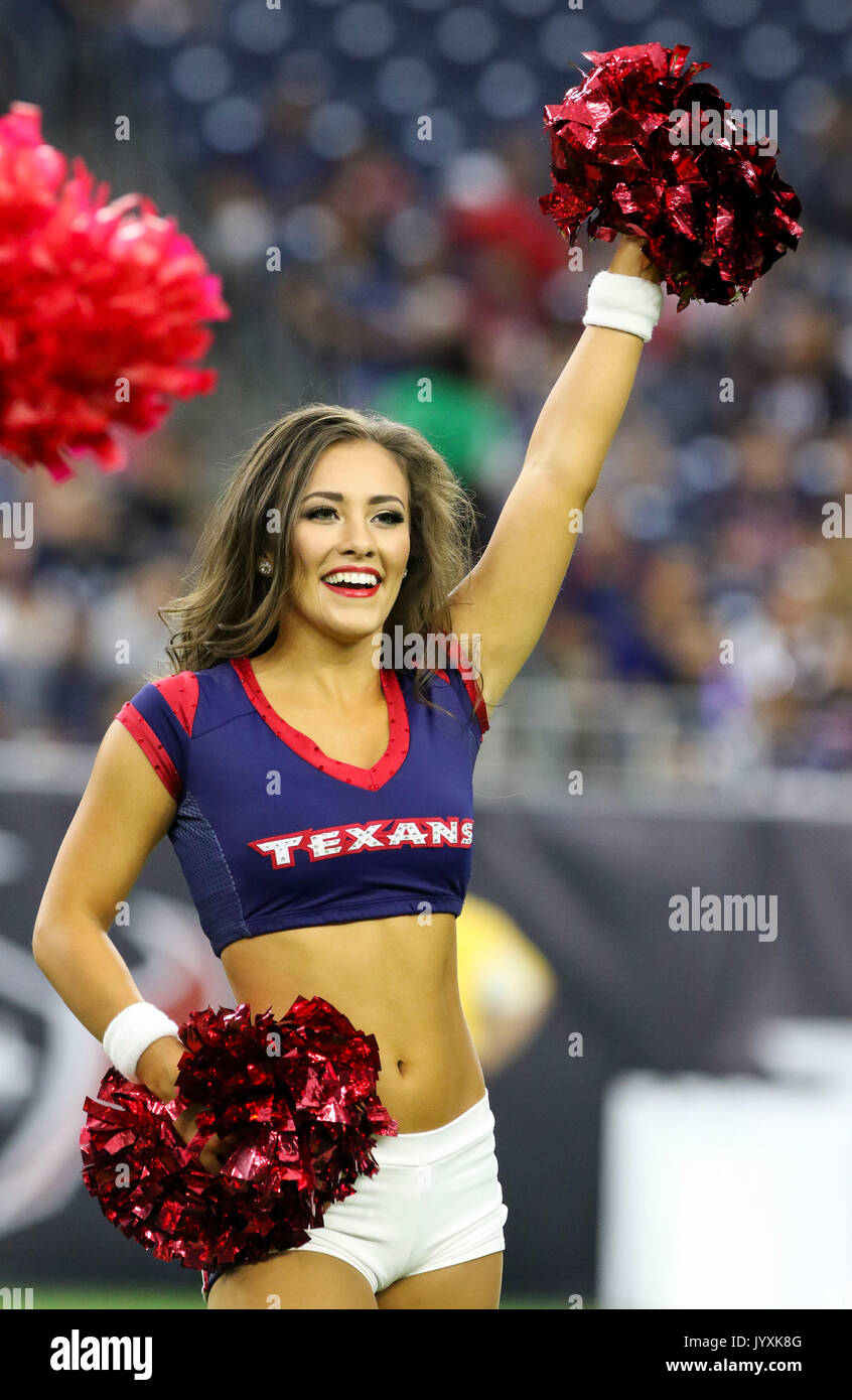 19 agosto 2017: a Houston Texans cheerleader durante la NFL preseason game tra New England Patriots e Houston Texans al NRG Stadium di Houston, TX. John Glaser/CSM. Foto Stock