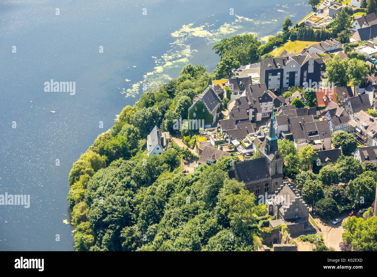 Libertà meteo, mantenere del castello meteo con la vicina area con travi di legno di libertà, specie waterweed Elodea nuttallii in Harkortsee, Wetter (R Foto Stock