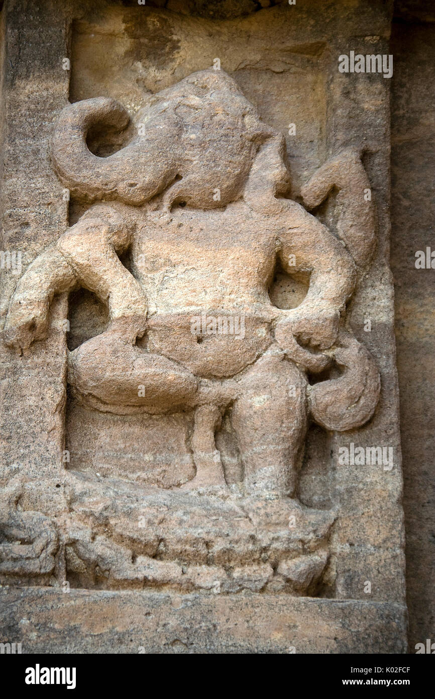 Statua di seduta Ganesha sul muro del Tempio Virupaksha, Pattadakal,Bagalkot District, Karnataka, India, Asia caricati su 27LUG17 accettati Foto Stock