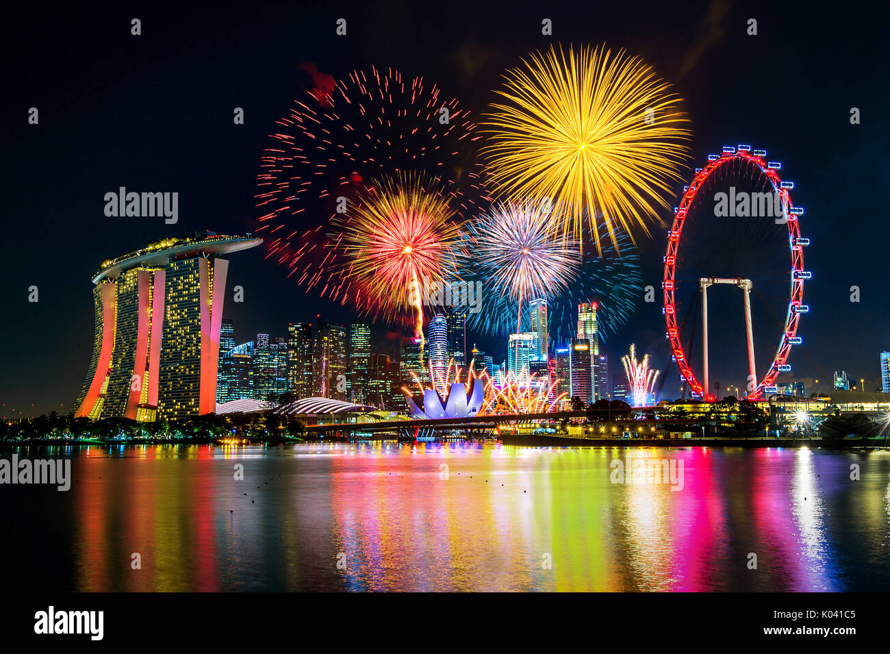 Fuochi d'artificio in Singapore. Foto Stock