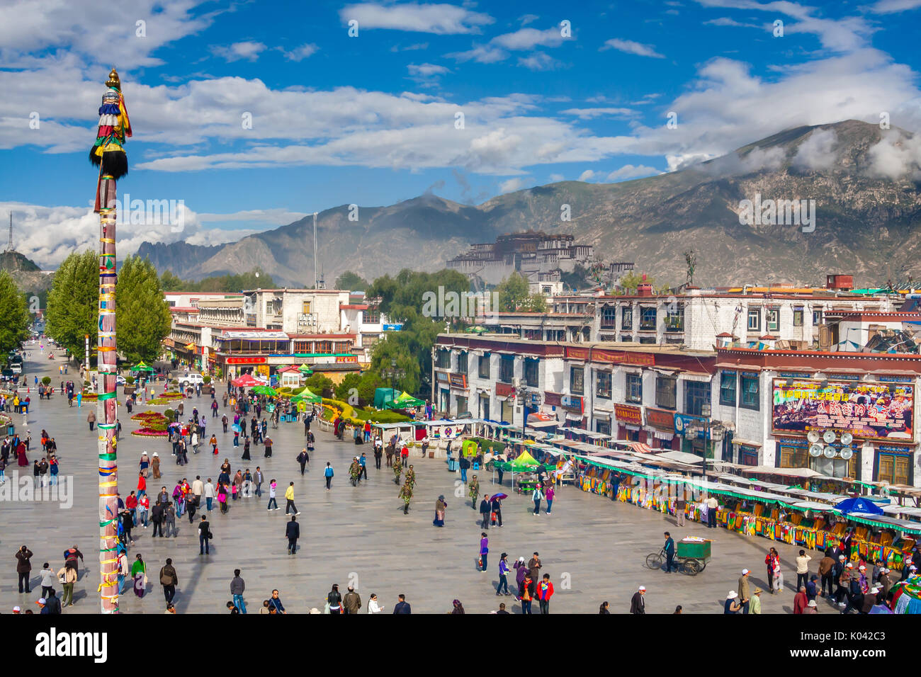 Lhasa centro città dalla Cina Tibet Foto Stock