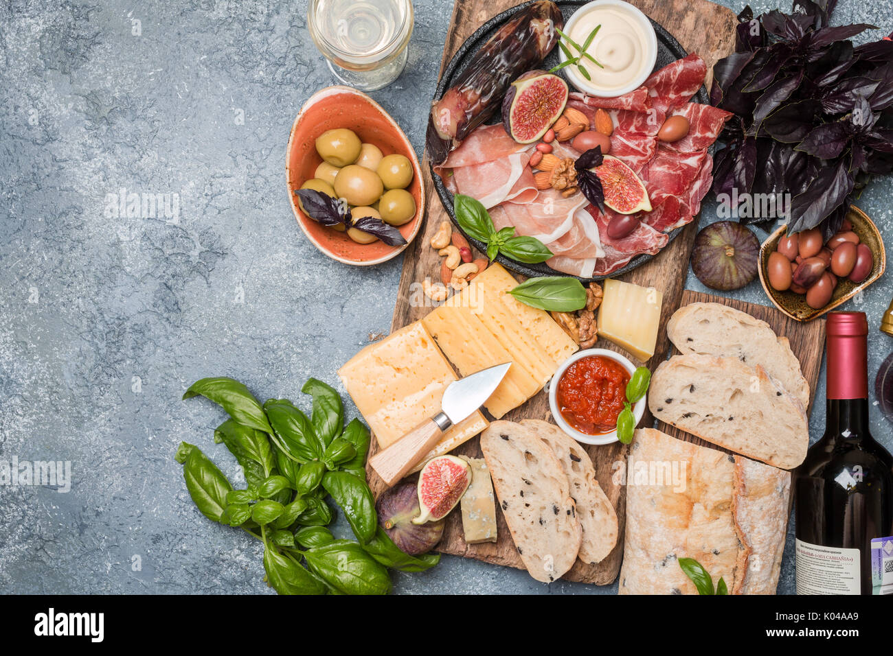 Antipasti italiani vino set snack Foto Stock