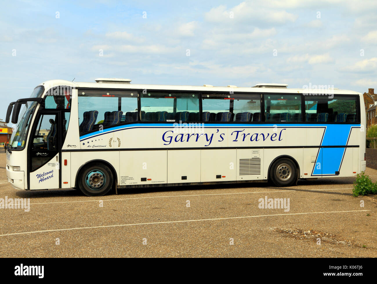 Garry's Travel, pullman, autobus e viaggio in giornata, gite, escursioni, escursioni, vacanze, viaggi, società, imprese, trasporti, England, Regno Unito Foto Stock