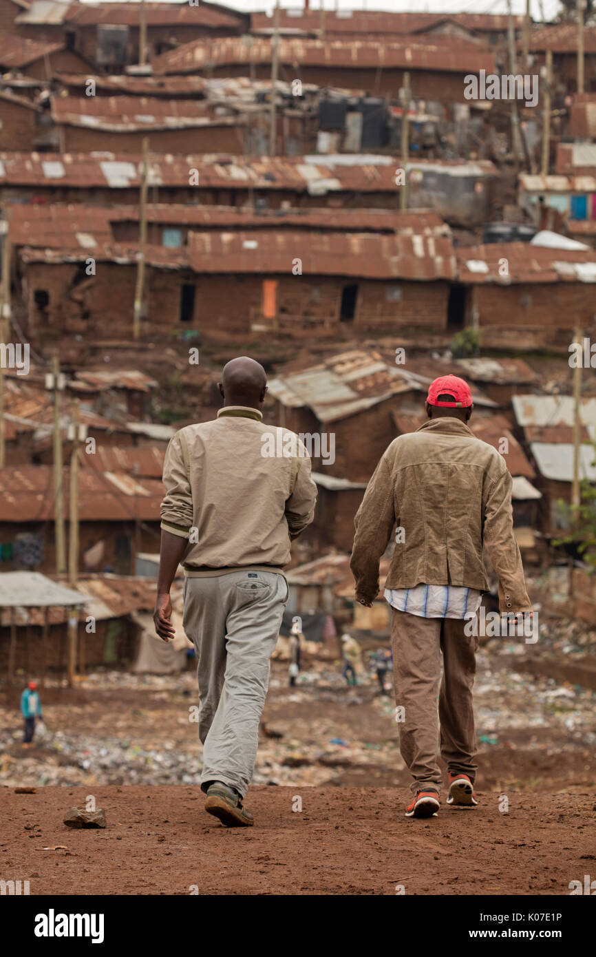 Kibera, in Africa la più grande baraccopoli, Nairobi, Kenya, scena di recente violenza post elettorale e casa di tanta povertà, le malattie e la criminalità Foto Stock