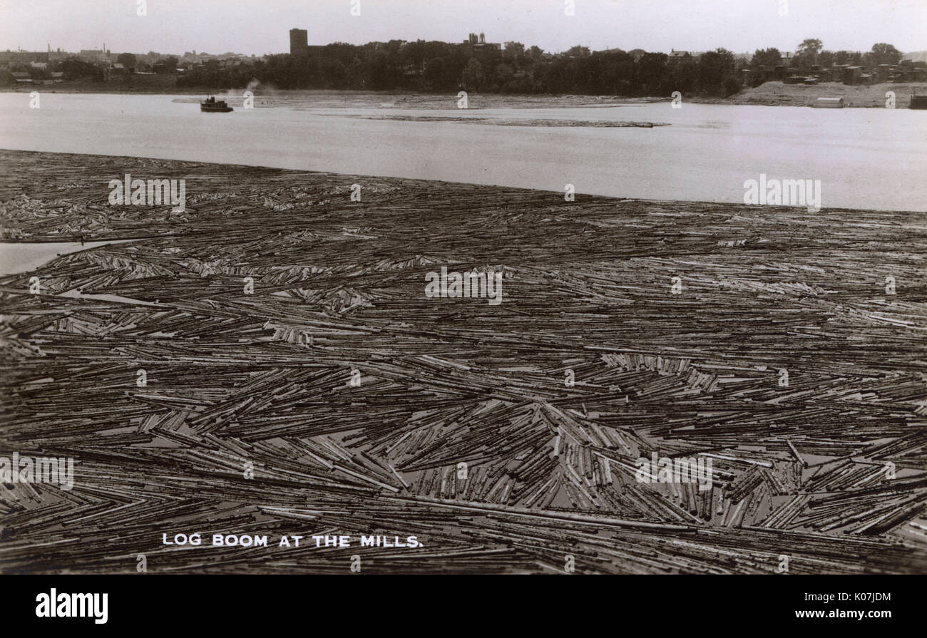 British Columbia, Canada orientale - River Log Boom al Mills Foto Stock