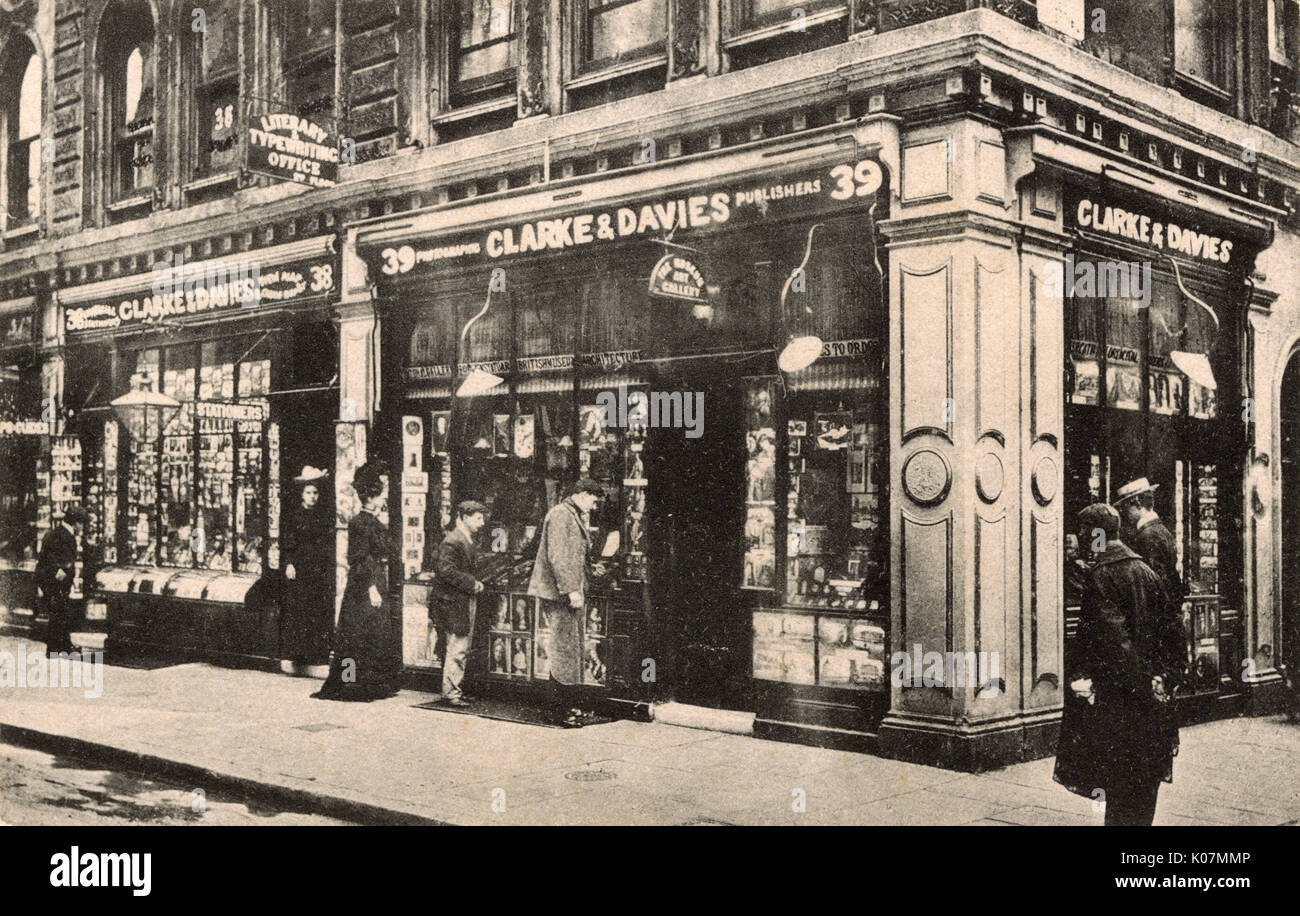 Negozio fotografico Clarke & Davies, Museum Street, Londra Foto Stock