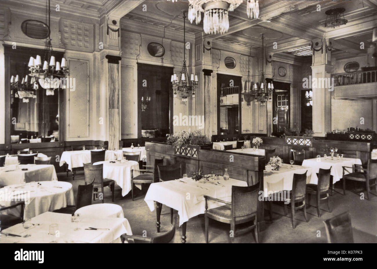 Il ristorante del Grand Hotel Brasseur, città di Lussemburgo, Lussemburgo. Data: circa 1930s Foto Stock