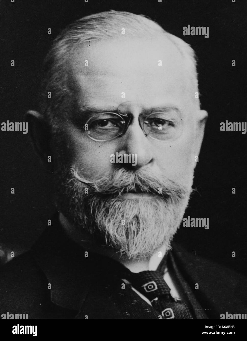 Stampa fotografica, profilo colpo di Henry Wood con gli occhiali, folle espressione facciale, Facoltà di Filosofia, Stati Uniti, 1907. Foto Stock