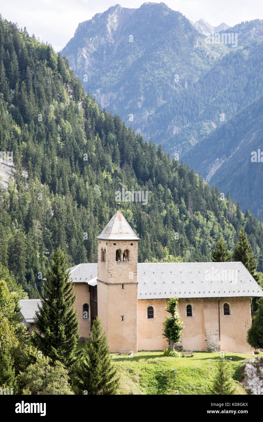 La Chiesa in Champagny Le Alpi Francesi Francia Foto Stock