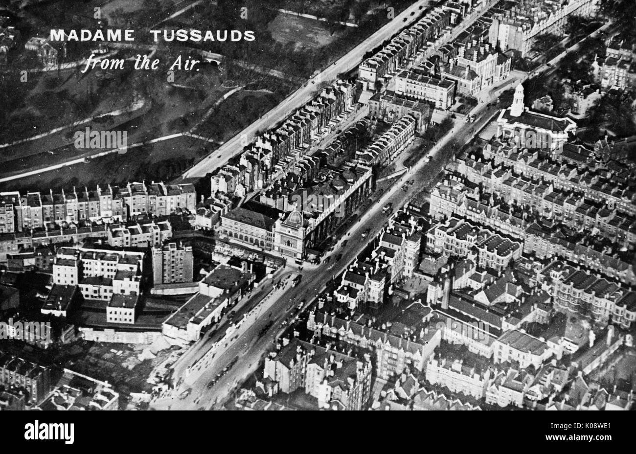 Vista aerea del Madame Tussauds waxwork museum e la stazione della metropolitana di Baker Street in Marylebone Road, Londra. circa 1910 Foto Stock