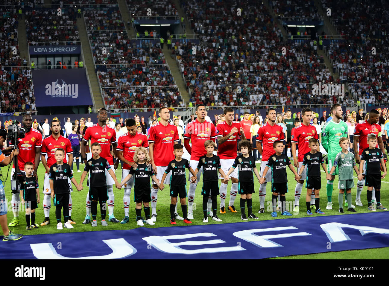 Skopje, ERIM - Agosto 8,2017: Manchester United line up durante la Coppa UEFA Intertoto partita finale tra il Real Madrid e il Manchester United a Filippo II Foto Stock