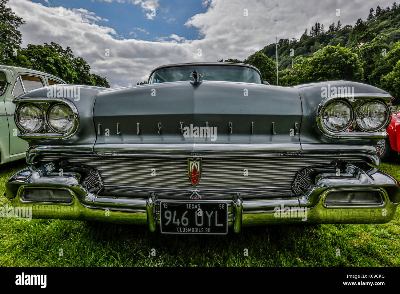 Il Galles Agosto 2017. Il nord del Galles car club car show all'esterno. Automobili classiche da Europa, America e in Gran Bretagna. Auto HDR catturato con dettagli nitidi. Foto Stock