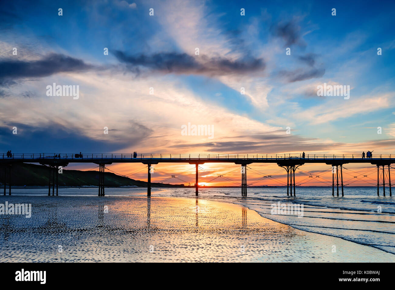 Saltburn pier al tramonto Foto Stock