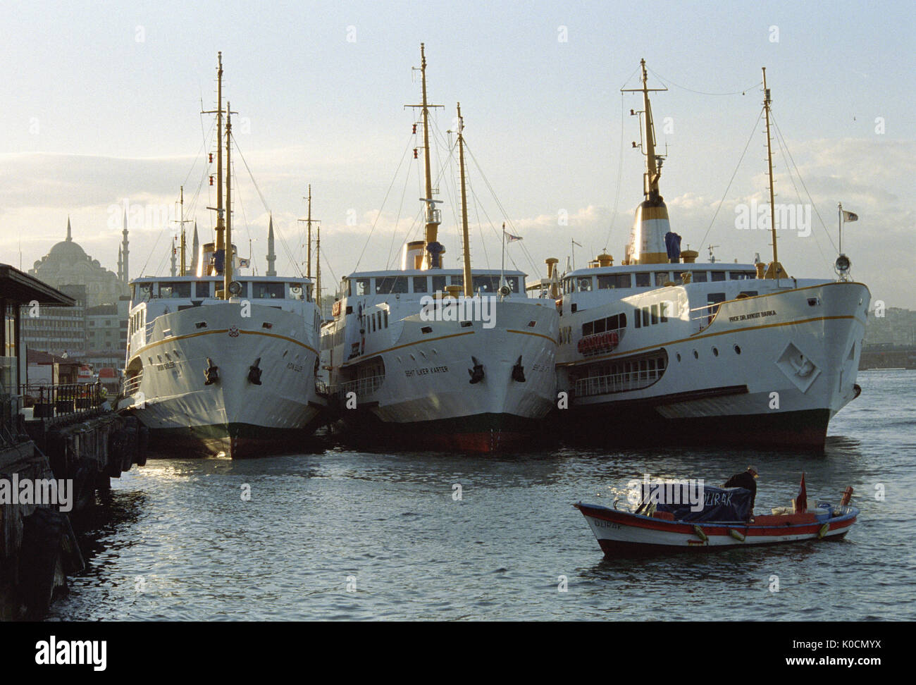 ISTANBUL TRAGHETTO - Traghetti nel porto - TURQUIE - pellicola di argento © Frédéric BEAUMONT Foto Stock