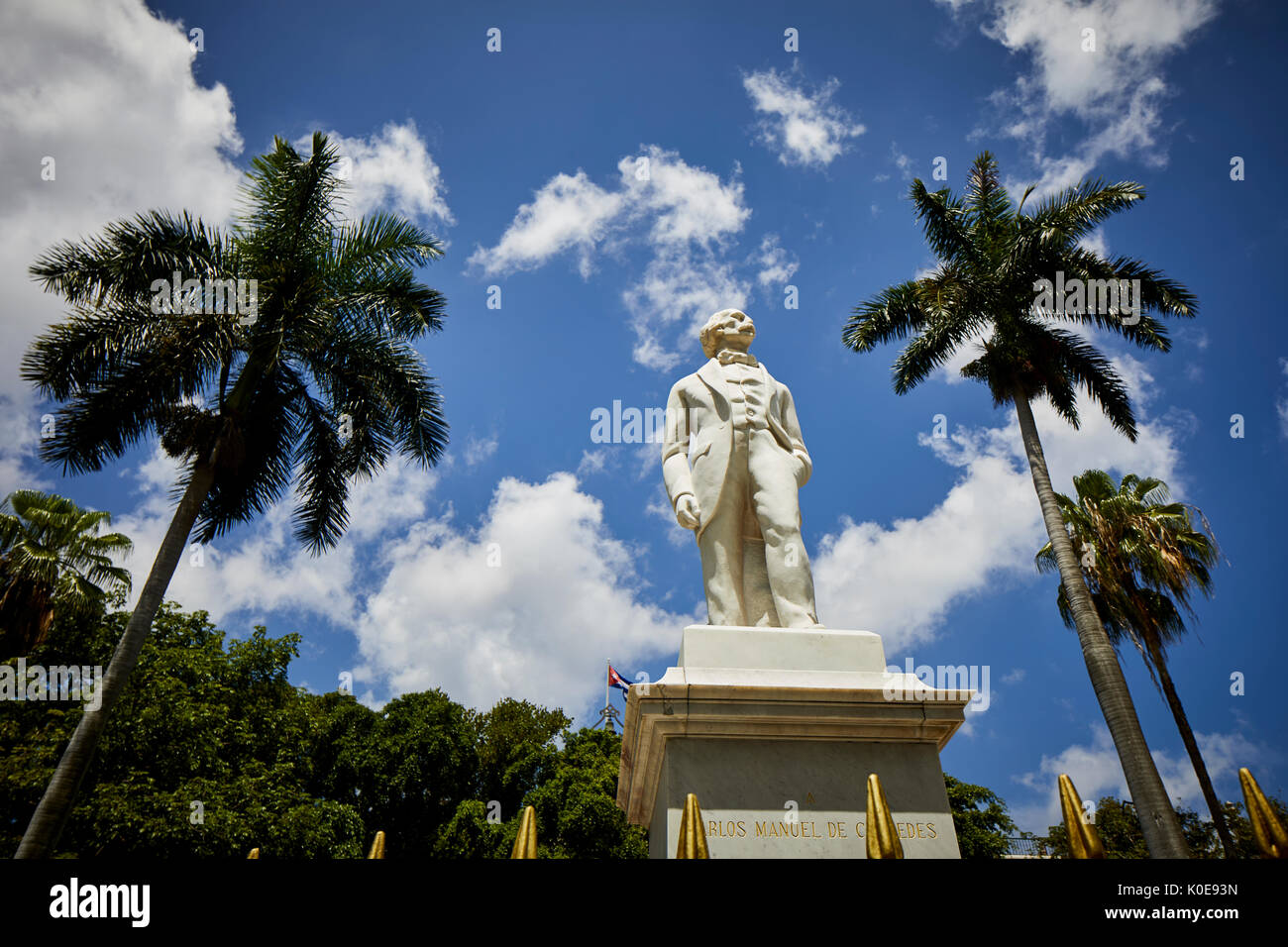Capitale Havana Vecchia, Cuba, statua cubana di Carlos Manuel de Céspedes nel parco vicino alla Plaza de Armas. Foto Stock