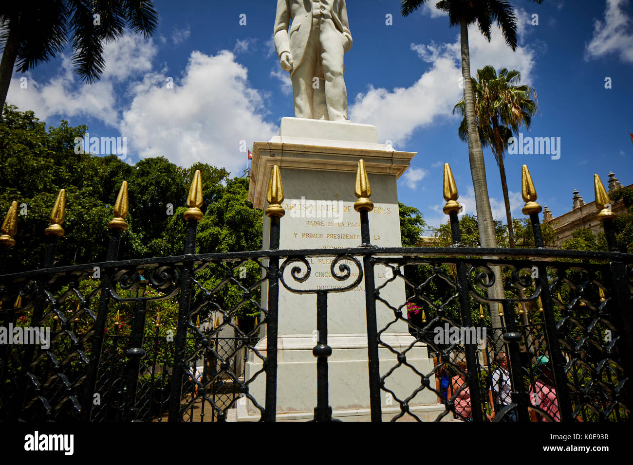 Capitale Havana Vecchia, Cuba, statua cubana di Carlos Manuel de Céspedes nel parco vicino alla Plaza de Armas. Foto Stock