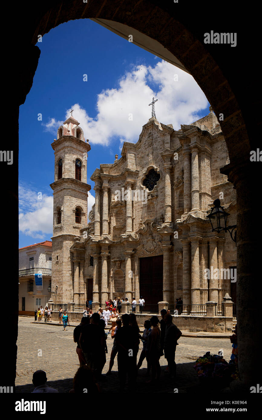 Cubano, Cuba, capitale Havana vecchia Havana cattedrale (la cattedrale della Vergine Maria dell Immacolata Concezione Foto Stock