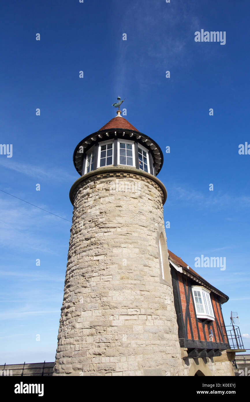 Il vecchio faro di South Bay, Scarborough Foto Stock