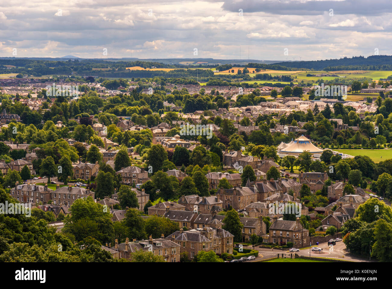 Vista della città di Stirling in Scozia dal castello. Foto Stock