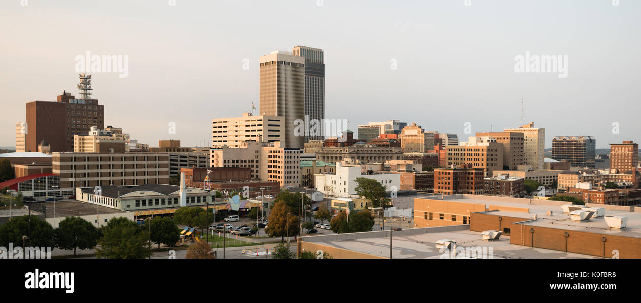 La notte scende sul cuore degli USA in Omaha Foto Stock