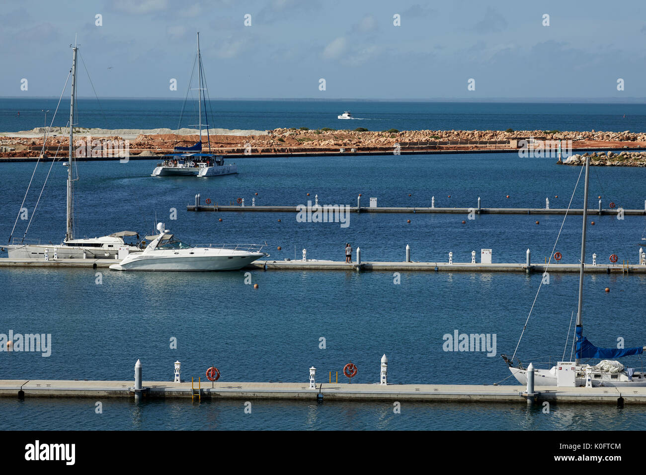 Cubano, Cuba, Melia Meliá Marina Varadero, yacht di lusso barche ormeggiate presso gli ormeggi Foto Stock