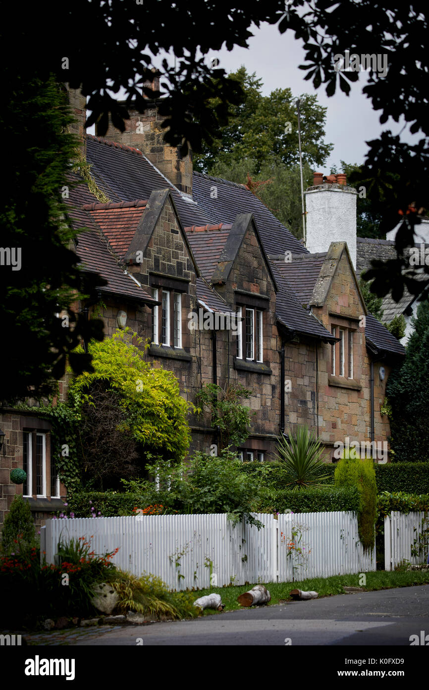 Salford del pittoresco Worsley verde in Manchester ex cantiere di Worsley e zona industriale, Tudor case e Monumento a Francesco, 3° duca di Bridge Foto Stock