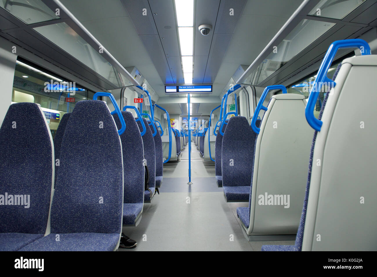 Interno della nuova classe 700 treno Thameslink Foto Stock