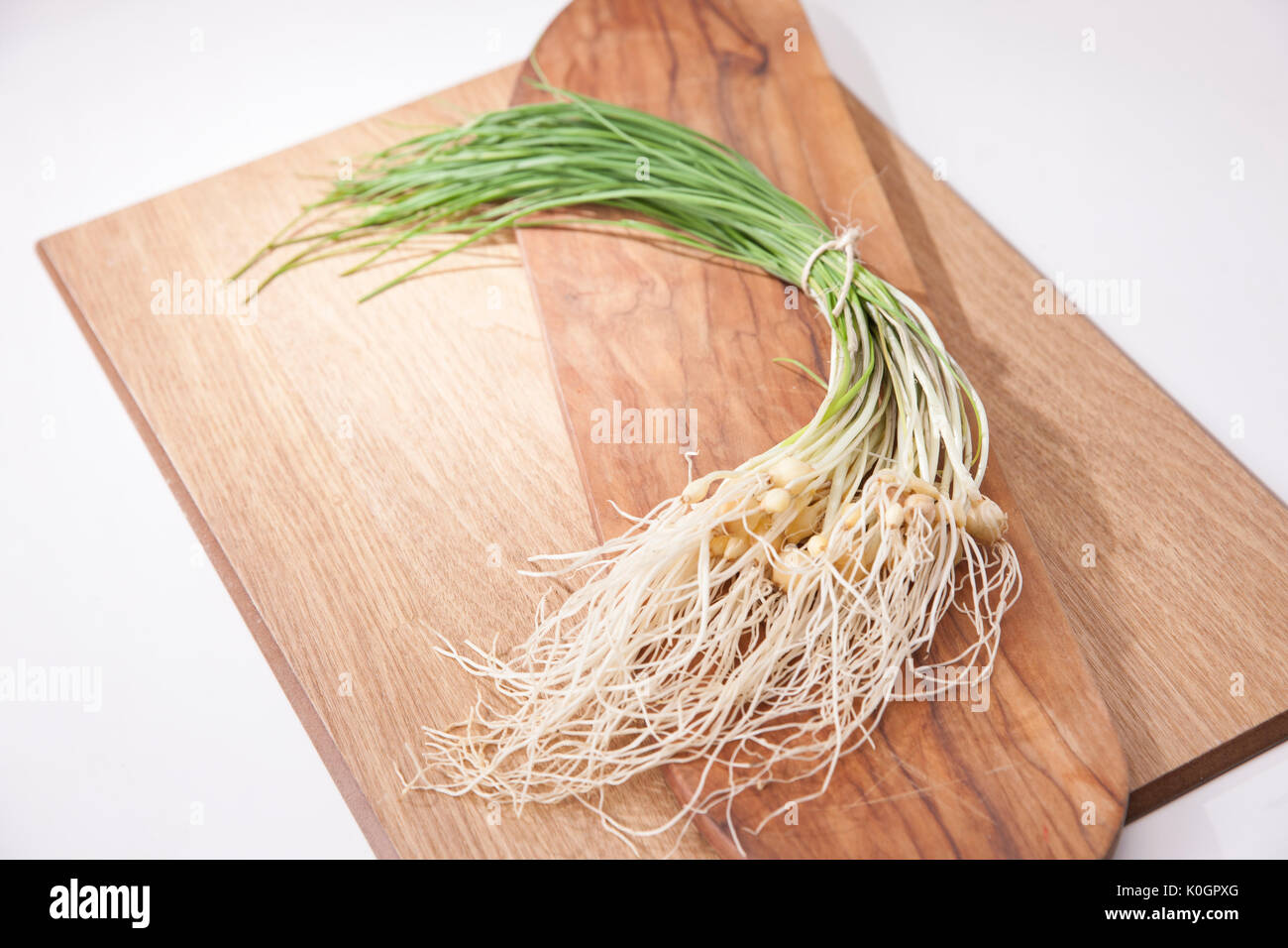 Verdura al tagliere immagini e fotografie stock ad alta risoluzione - Alamy