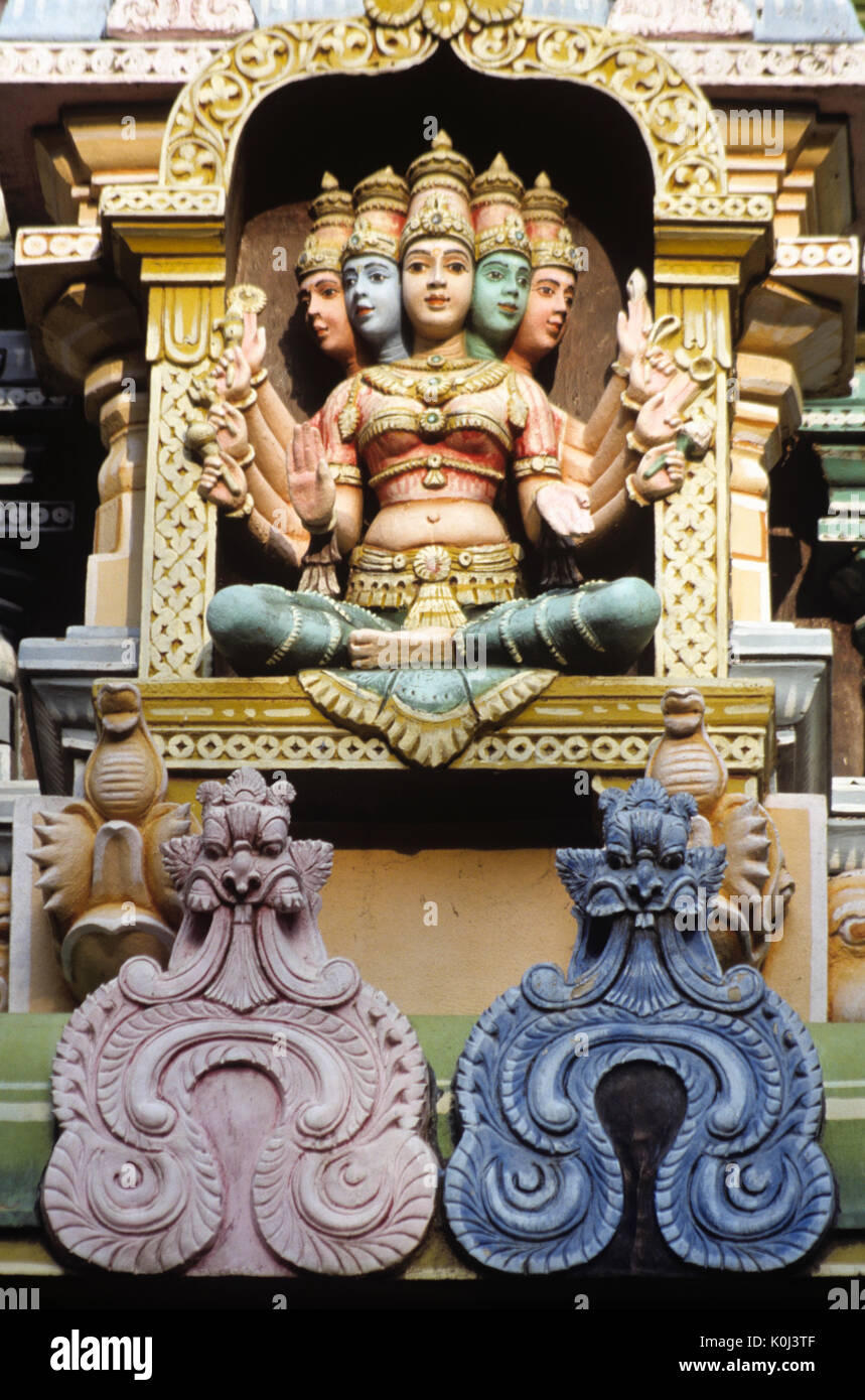 Dettagli architettonici, Sri Meenakshi tempio indù, Madurai, Tamil Nadu, India Foto Stock