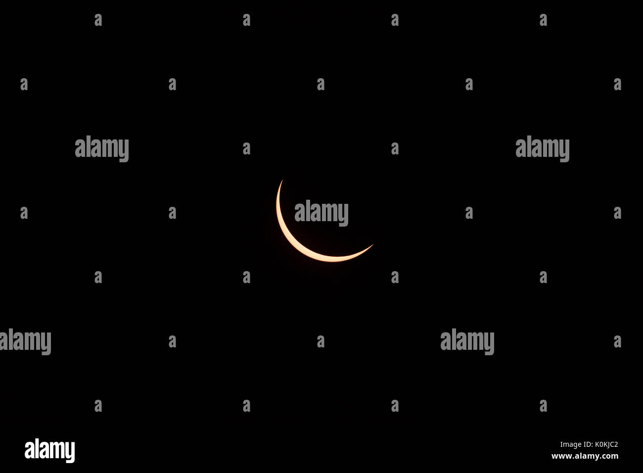 La luna blocca il sole durante l'Eclisse Solare Totale del 2017 vicino a Madras, o. Foto Stock